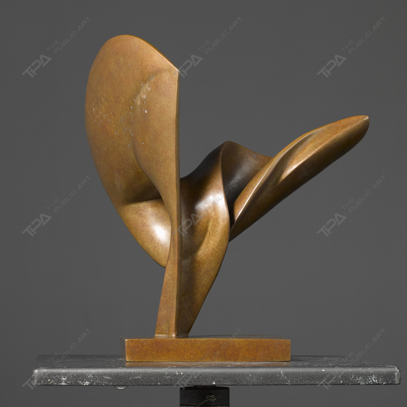 《雨丝风文》架上雕塑작품동일하지않음3青铜 h50cm 2012年 _副本